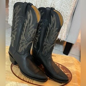 Lucchese Classics Western boots - NWT